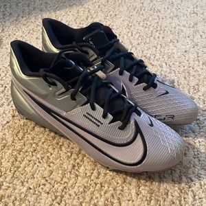 Nike Men's Vapor Edge Elite 360 2 Football Cleats Grey Black | Size 10 US